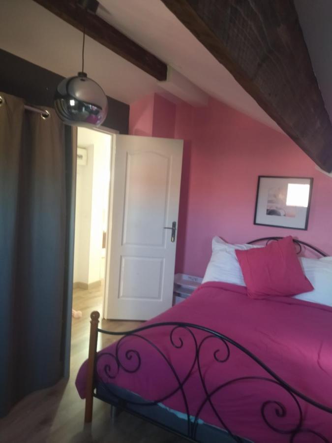 Chambre Pinky Elisabeth Proche Paris Apartment Stains Exterior photo